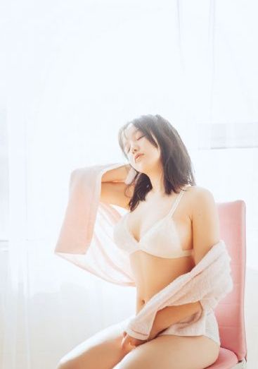 女友第一次性行为有哪些表现_国产剧在线观看视频