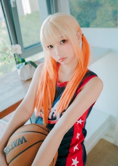 美女张开腿露出尿口与奶头的照片_韩国电影在线