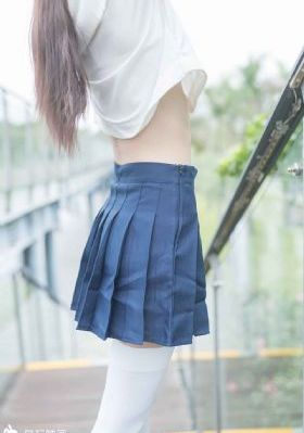 女教师～婬辱の教室xxx动态图_午夜激情
