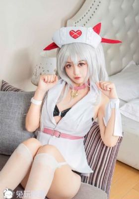 美女的内裤被男生摸_剧情片天堂在线