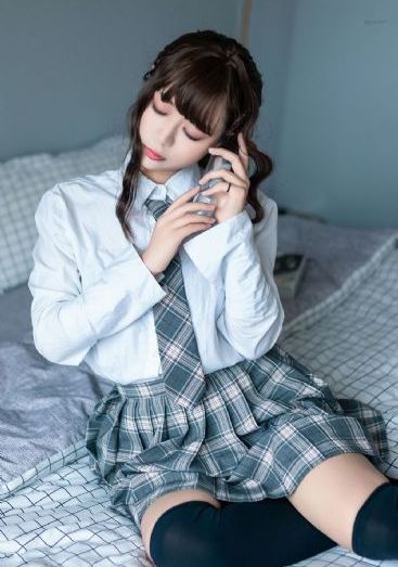 女生喜欢看吸女人奶头的视频_高清高清免费观看