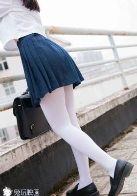 示板熟女图片_超清免费播放